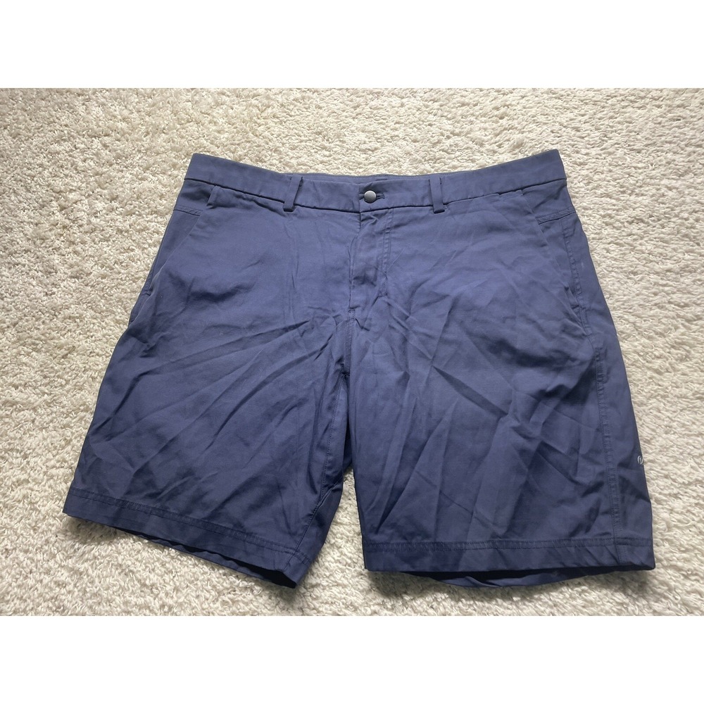 Lululemon Men's classic Flat Front Shorts Navy Size 40  9" Inseam EUC
